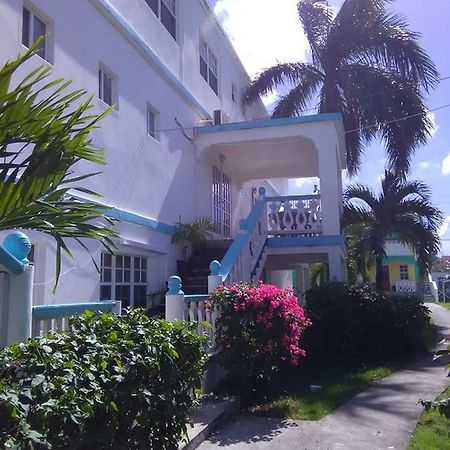 Beverley'S Guest House, نيفيس المظهر الخارجي الصورة