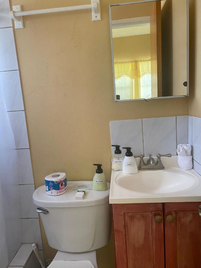 Beverley'S Guest House, نيفيس المظهر الخارجي الصورة