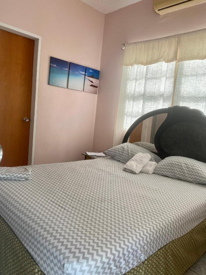 Beverley'S Guest House, نيفيس المظهر الخارجي الصورة