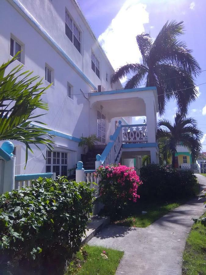 Beverley'S Guest House, نيفيس المظهر الخارجي الصورة